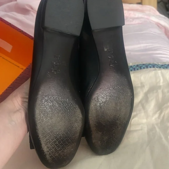 SOLD. COPY LISTING. DO NOT PURCHASE COPY - Tory Burch shoes flats - Picture 6 of 8